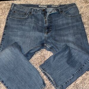 Wrangler Men's Blue Jeans​